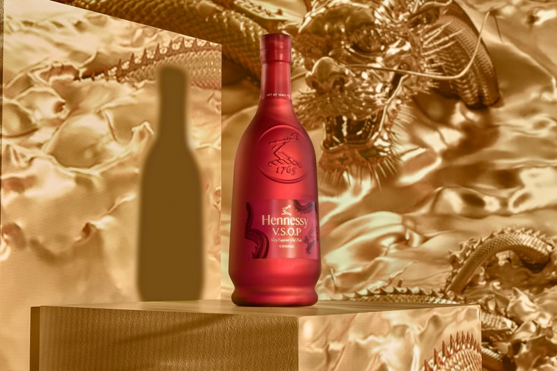 Hennessy Collab Bareng Yang Yongliang Buat Edisi Chinese New Year 2024