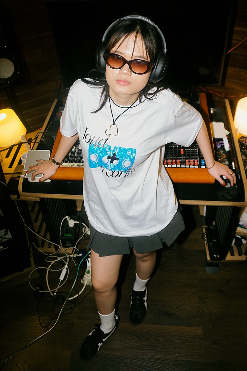 Wear-A-Zine Ngerilis Debut Collection Mereka, “Crescend”
