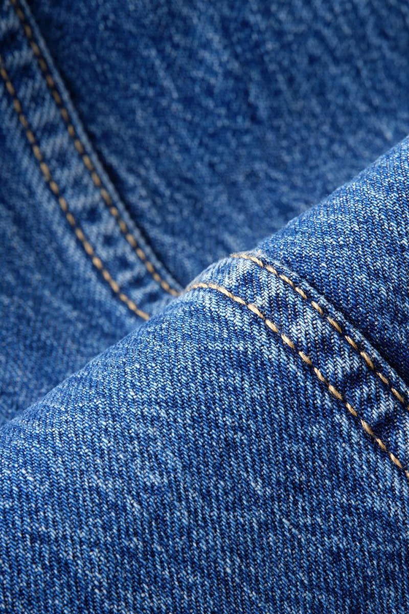 GUESS Jeans Introduces GUESS AIRWASH™ Lewat Debut Collection Mereka