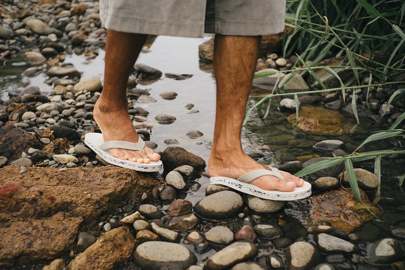Indosole dan Sungai Watch Bantu Kurangi Sampah di Sungai Lewat Sandal “Riversole”
