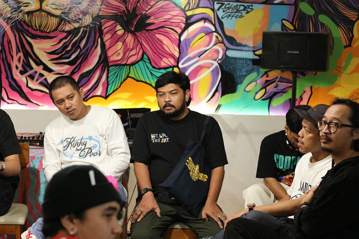 Tivitiviantv dan Holiday A.T.A.U Ceramic "Room" Exhibition