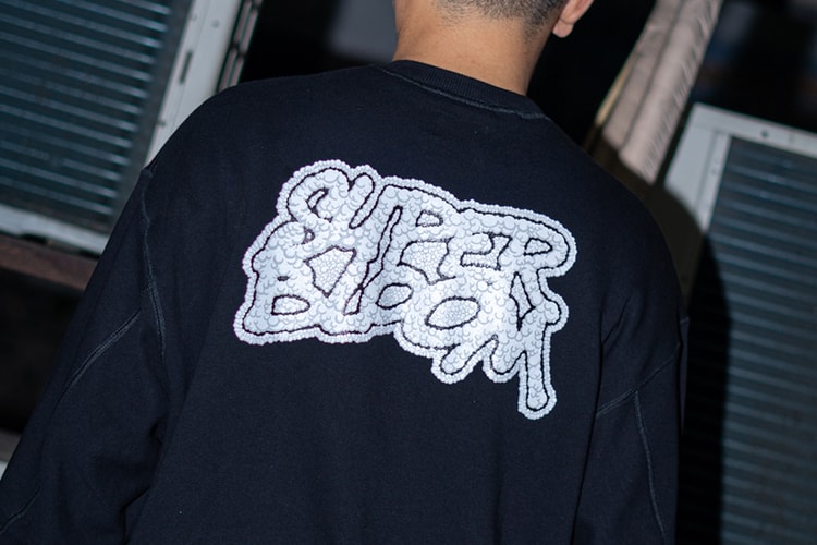 SUPERBLOOM Ngetwist Signature Logo Mereka di Koleksi Terbaru