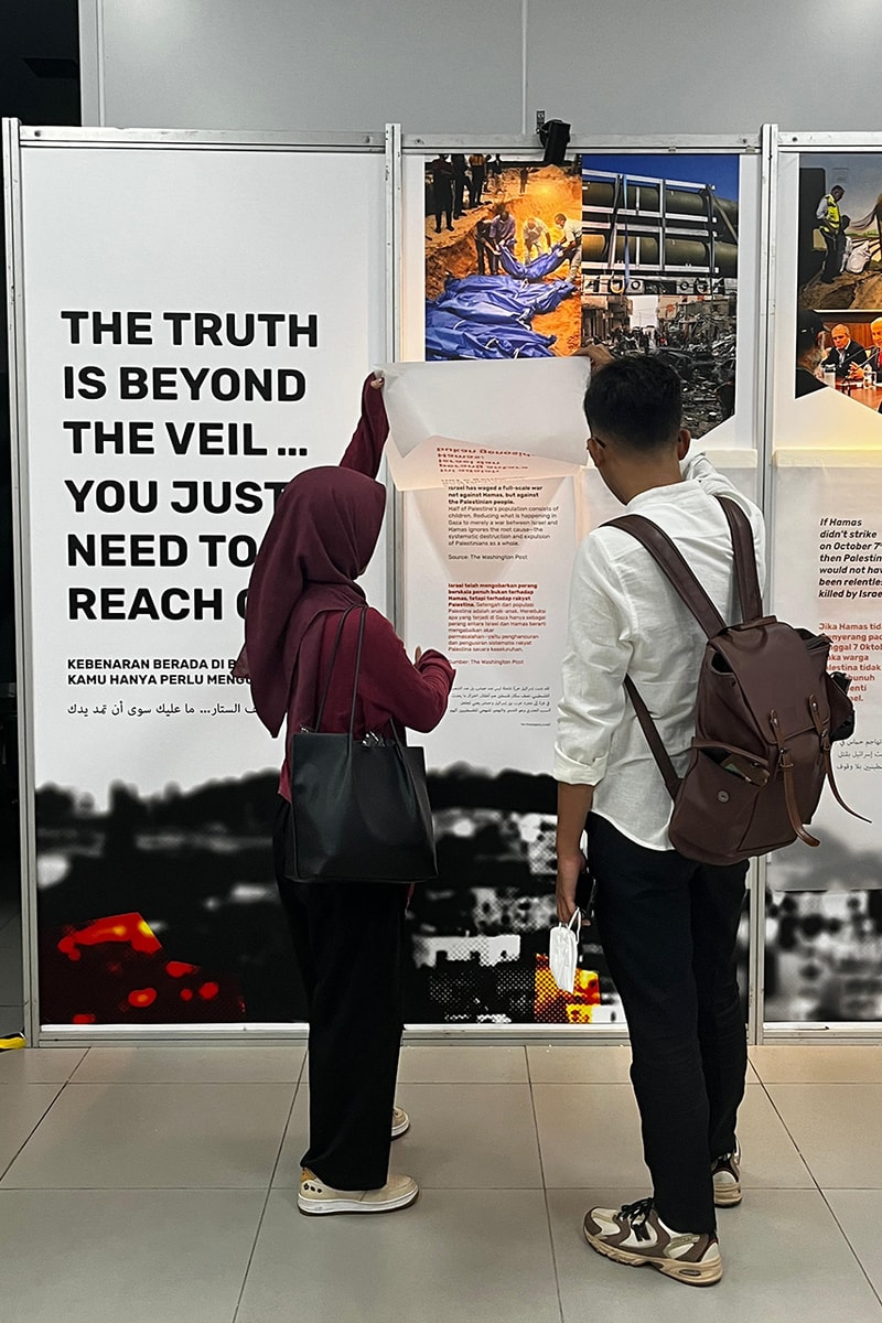 AgainstDehumanization Gelar Pameran Solidaritas Palestina di MRT Bundaran HI