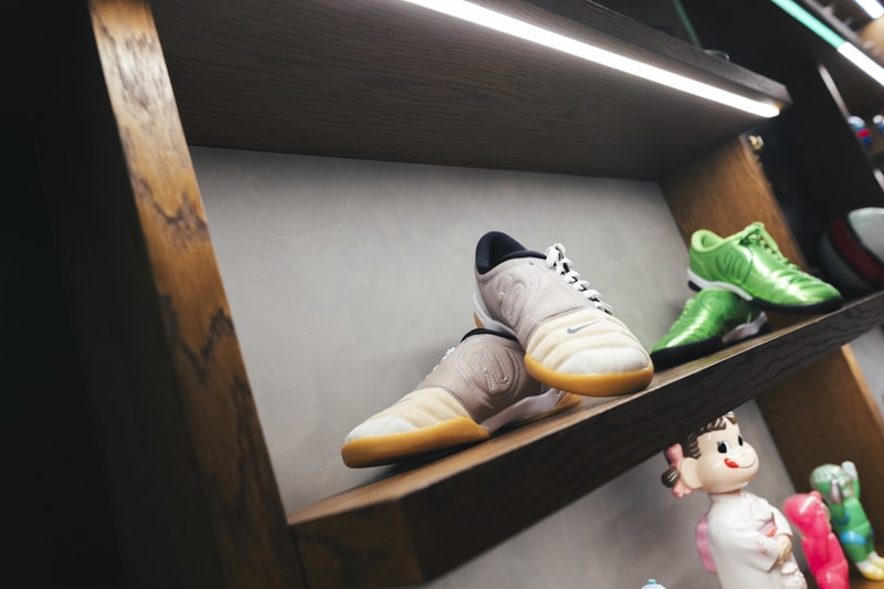atmos Rayakan Kembalinya Nike T90 Lewat OTAKU Room Experience
