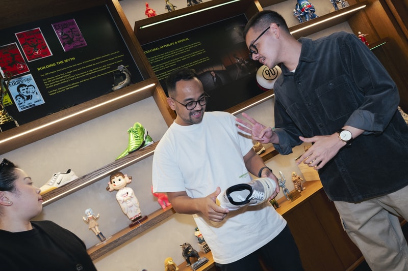 atmos Rayakan Kembalinya Nike T90 Lewat OTAKU Room Experience
