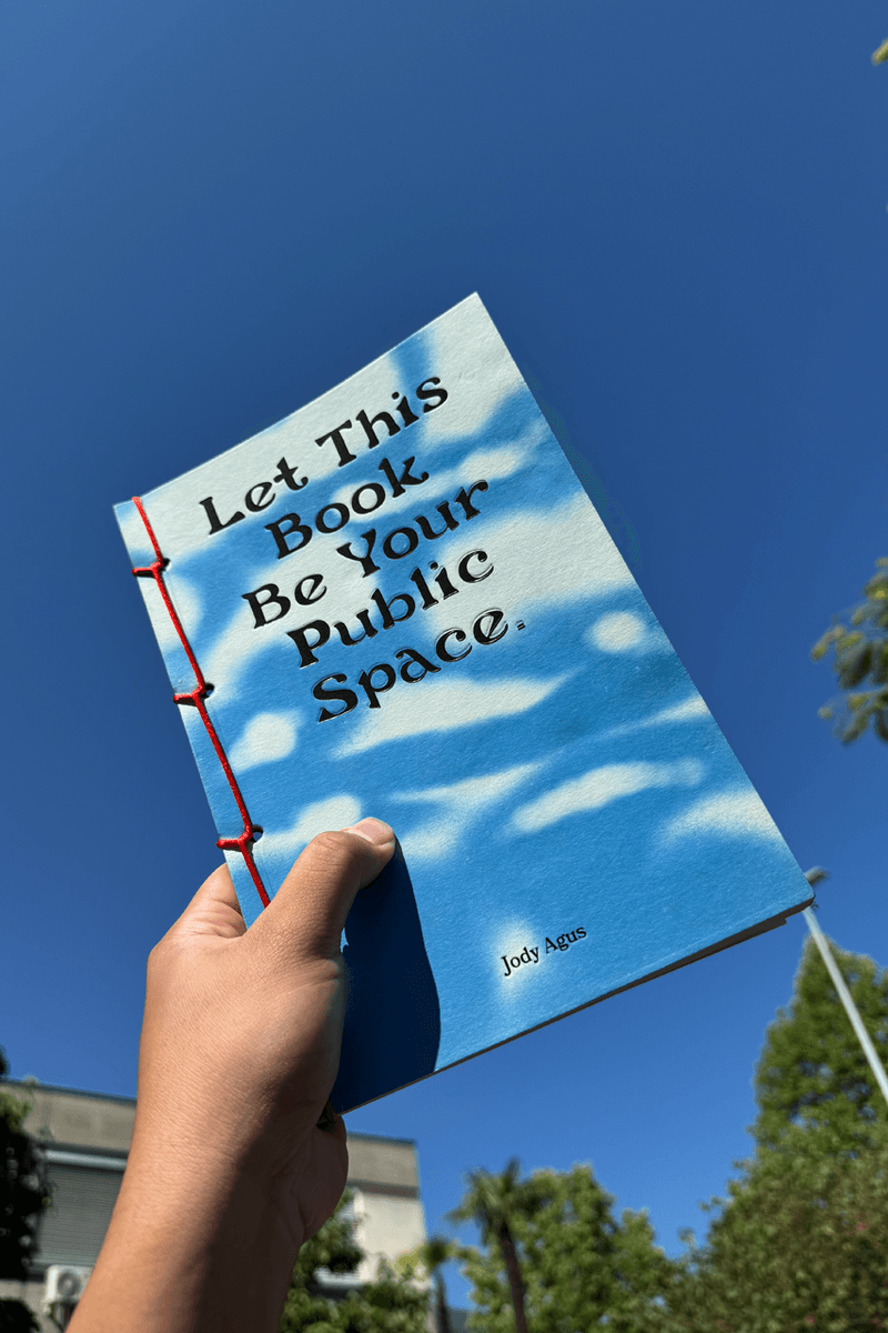 Seniman Multidisipliner Jody Agus Refleksikan Sempitnya Ruang Publik Jakarta Lewat Buku Interaktif