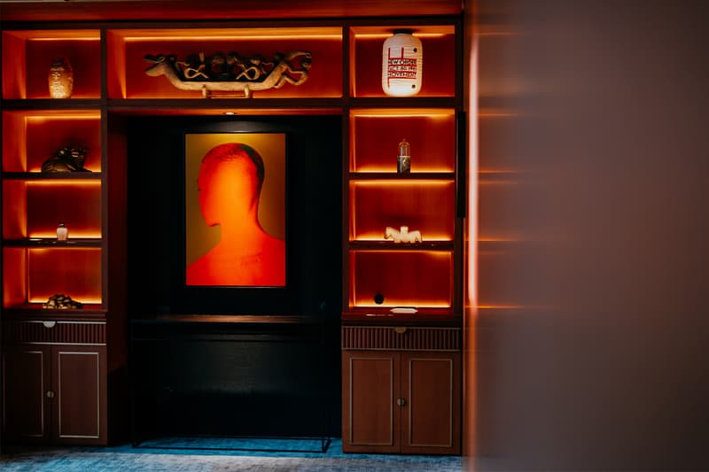 Pameran “Out of Home” dari Hilarius Jason: Eksplorasi Memori di Bar Kotak