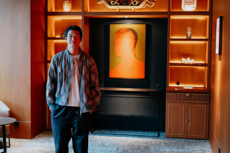 Pameran “Out of Home” dari Hilarius Jason: Eksplorasi Memori di Bar Kotak