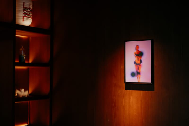 Pameran “Out of Home” dari Hilarius Jason: Eksplorasi Memori di Bar Kotak