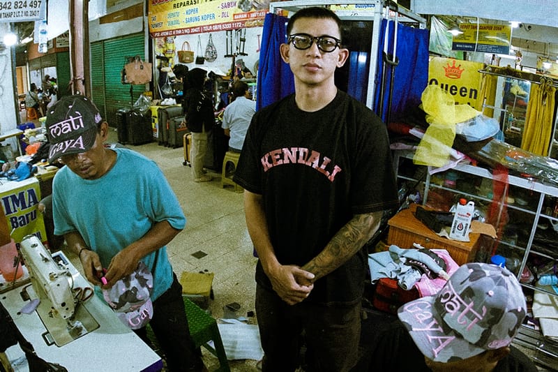 Vernacular Modernism x Kaos Jelek Hadirkan Koleksi “Mati Gaya Dalam Kendali”