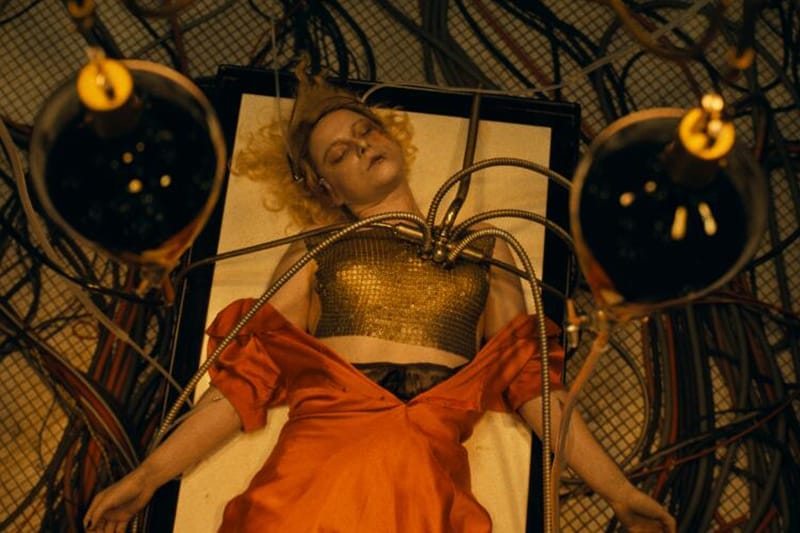 Tonton Trailer Resmi ‘The Bride!’ Karya Maggie Gyllenhaal