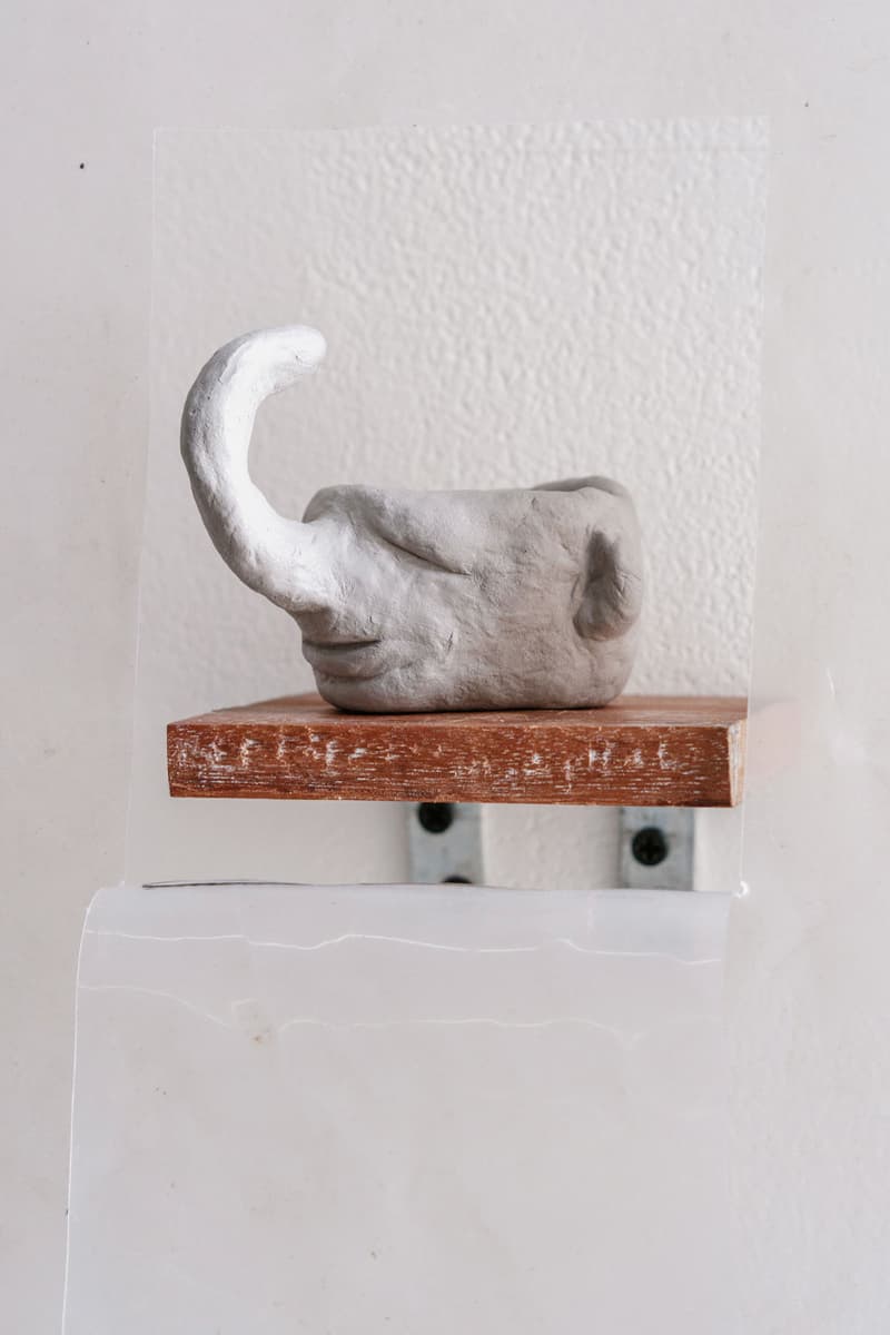 Fffffandy Gelar "Strange Currencies," Pameran Tunggal yang Mengeksplorasi Makna Rumah