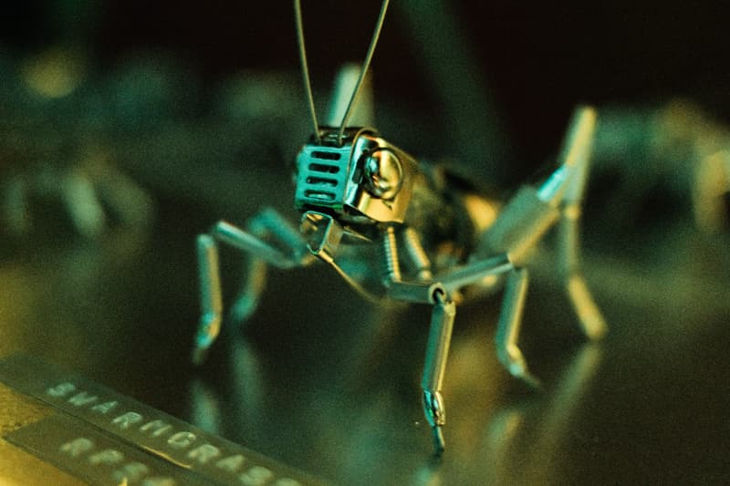 Two Stitches Rilis Koleksi SWARMPOLIS dengan Screening Sinematik di KRAPELA