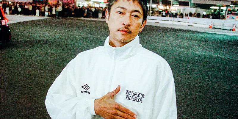 First Look: Koleksi SS26 Umbro x WACKO MARIA dengan Tracksuit Monokrom Keren