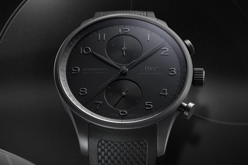 IWC Hadirkan Mode Gelap dengan Portugieser Chronograph Ceratanium® Serba Hitam