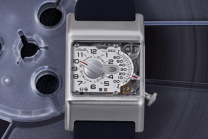 Debut Ōtsuka Lōtec No.8 oleh Jiro Kataya: Jam Persegi Panjang dengan Minute Fader Retrograde Spektakuler