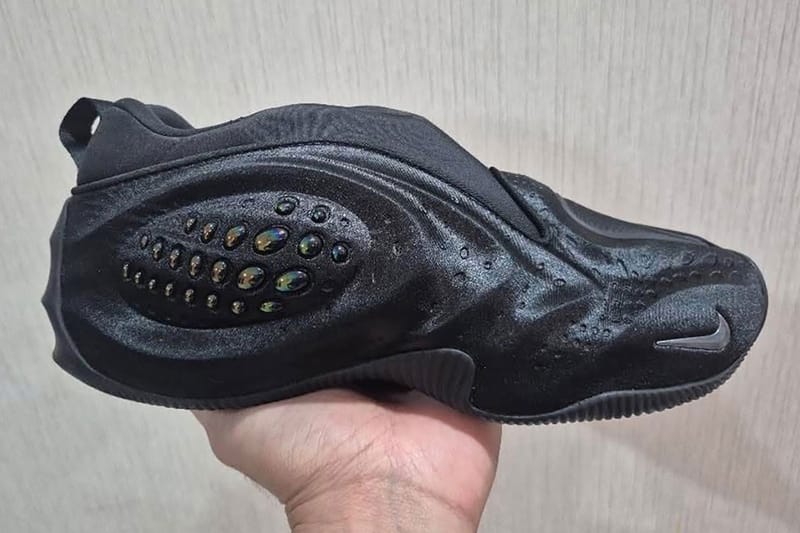 Nike First Sight Shadow Tampil Perdana dalam Colorway Hitam Pekat yang Super Keren