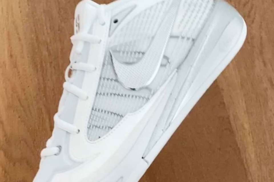 Nike Perkenalkan Sabrina 4 "White Label"