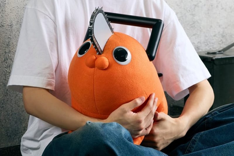 Boneka Pochita Ukuran Asli dari MegaHouse Bisa Menggonggong, Menderu, dan Menatap Balik Anda