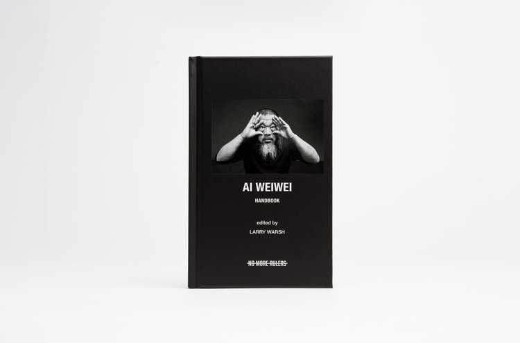 Ai Weiwei presenta il nuovo Handbook alla Strand Bookstore di New York