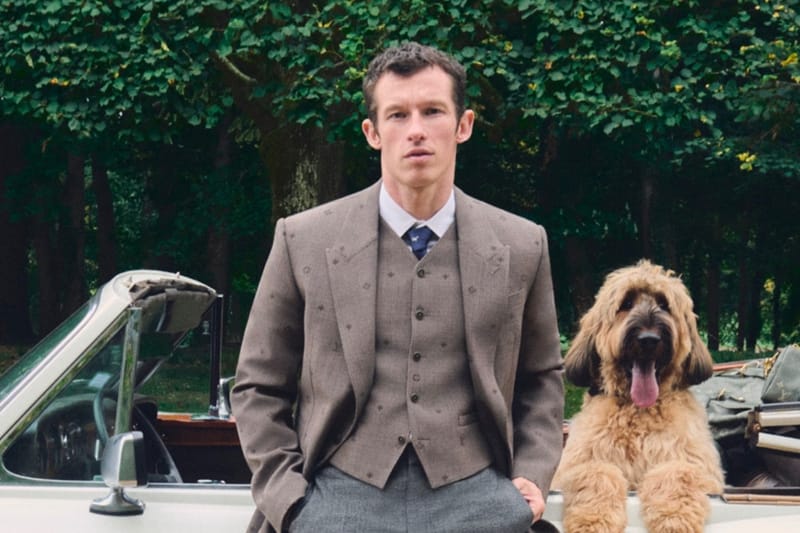 Callum Turner, Jude Bellingham e tanti cani sono le star della nuova campagna Louis Vuitton