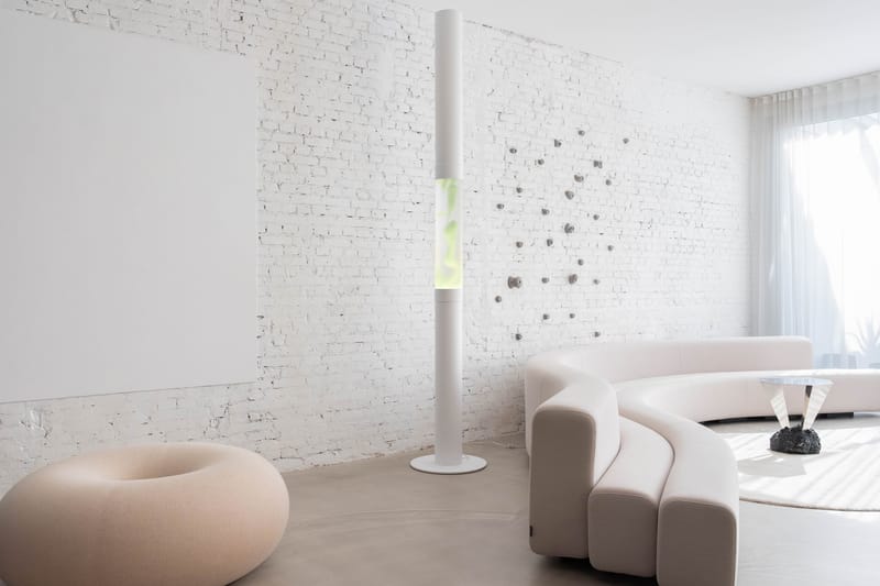 Sabine Marcelis ingigantisce l’iconica lava lamp di Mathmos