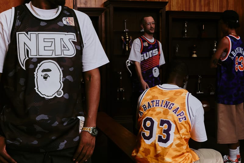 BAPE® x Mitchell & Ness: la collezione NBA dove lo streetwear incontra il parquet