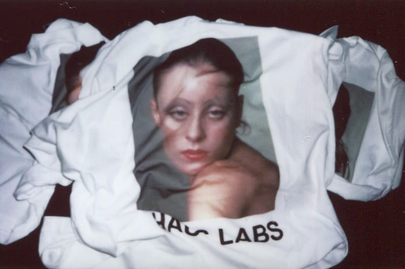 Haus Labs lancia il suo primo merch di sempre