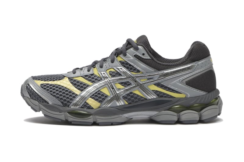 ASICS GEL-CUMULUS 16 debutta in “Carrier Grey/Pure Silver”