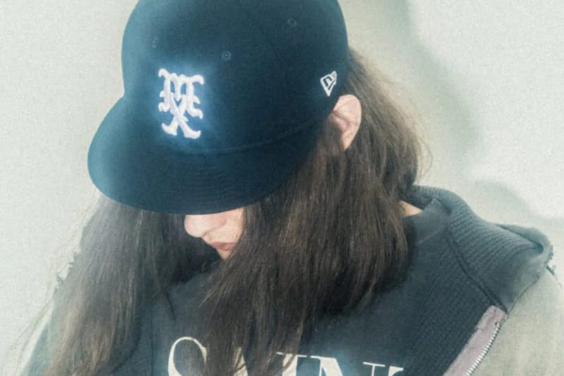 ©SAINT Mxxxxxx e New Era di nuovo insieme per una collezione di cappellini SS26 ispirata alla MLB