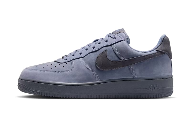 Nike Air Force 1 Low Retro Premium arriva in “Dark Sky Blue”