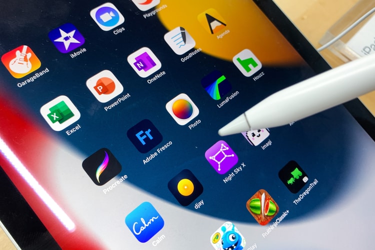 iPhone pieghevole Apple: esperienza tipo iPad con interfaccia multitasking affiancata