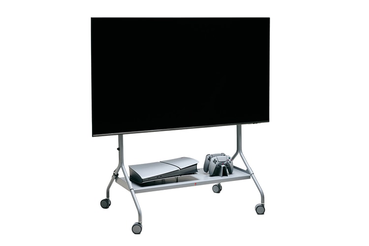 PlayStation e Pedestal ridefiniscono l’arredo gaming con il Moon Legacy TV Stand