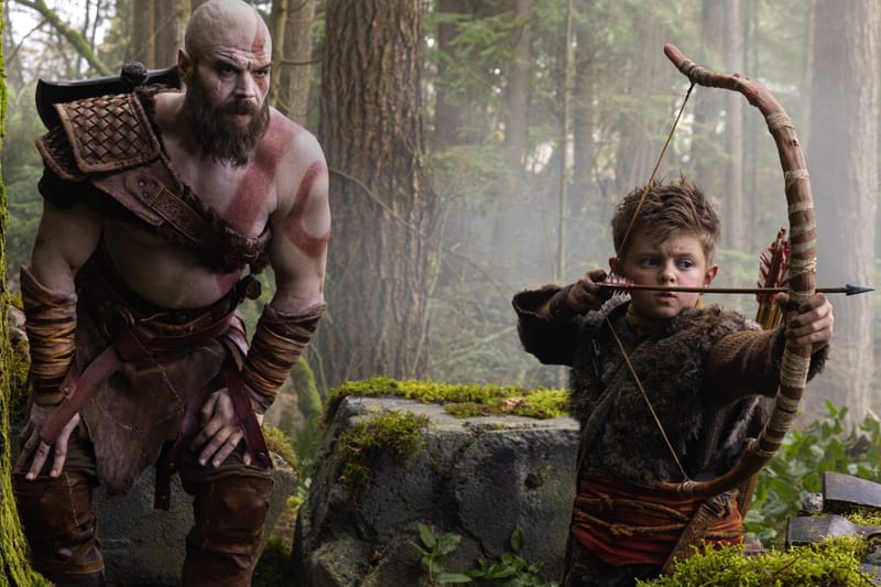 Prime Video svela la prima immagine di Kratos e Atreus nella serie live-action di God of War