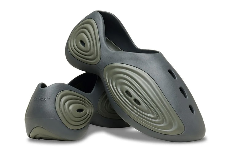 Le Crocs Ripple “Graphite/Dusty Olive” di Steven Smith uniscono stile e ergonomia brutalista