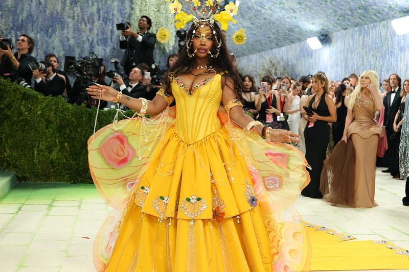 Fit Check: SZA illumina il Met Gala 2026 con un abito su misura creato interamente da tesori vintage trovati su eBay