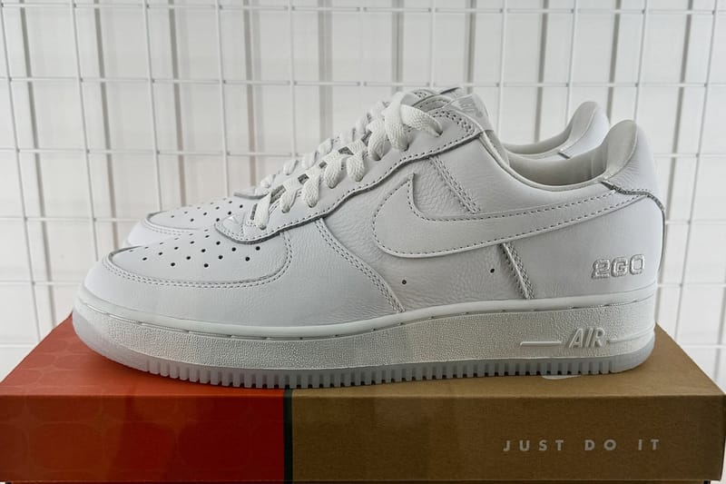 Primo sguardo alle NIGO x Nike Air Force 1 Low 01 “Triple White 2GO”