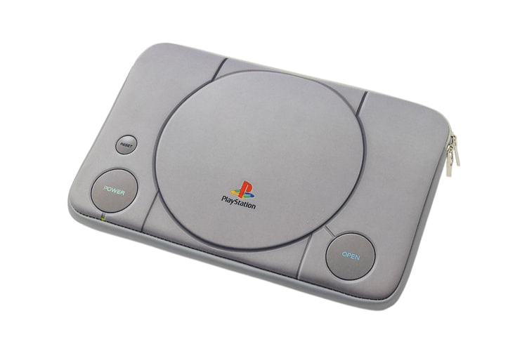 PlayStation trasforma la console originale del 1994 in una custodia imbottita per laptop e tablet