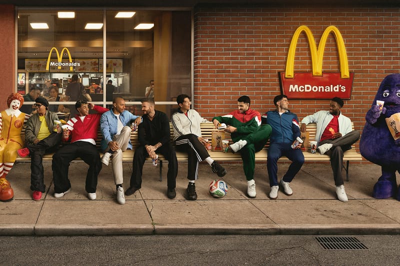 McDonald’s dà il calcio d’inizio ai Mondiali FIFA 2026 con menu stellari e gadget da collezione