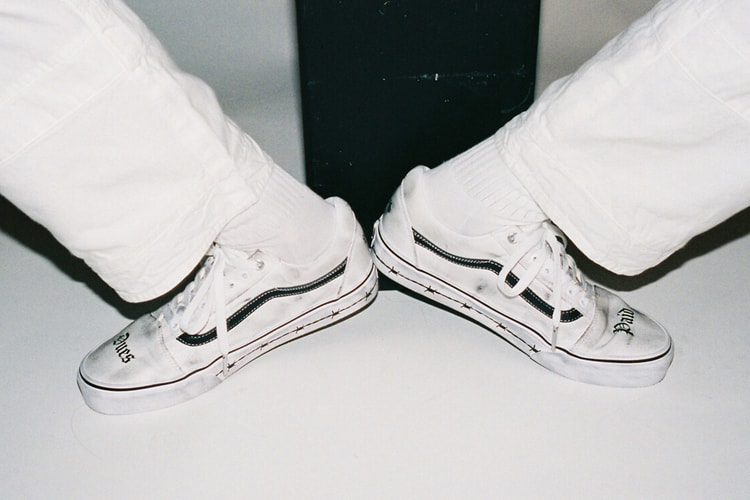 Travis Barker reinventa le Vans Old Skool in una nuova versione total white