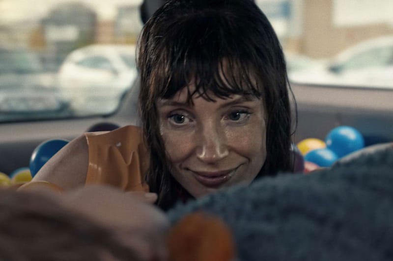 Jessica Chastain affronta il suo sinistro doppelgänger nel trailer ufficiale di “Other Mommy” di Blumhouse