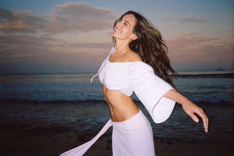 Devon Lee Carlson firma con Frankies Bikinis una capsule dal fascino vintage