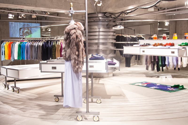 BAND OF OUTSIDERS 世界初の旗艦店がオープン