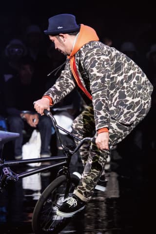 KANGOL がブランド初となるランウェイショーを開催