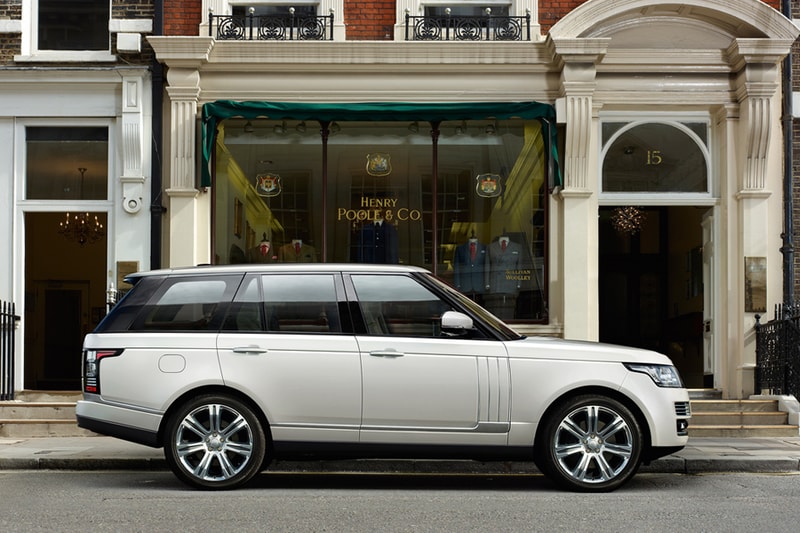 Range Rover にロングホイールベースモデルが登場
