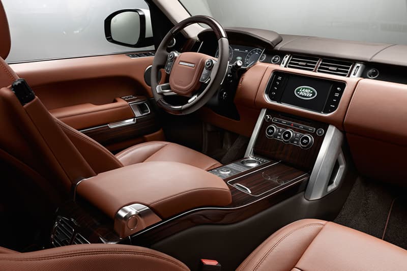 Range Rover にロングホイールベースモデルが登場