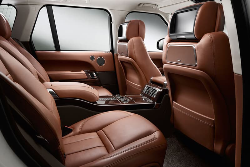 Range Rover にロングホイールベースモデルが登場