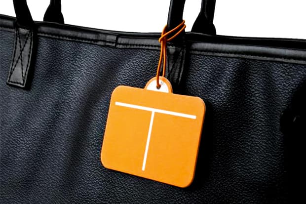 Head Porter と retaW による “Fragrance Luggage Tag”