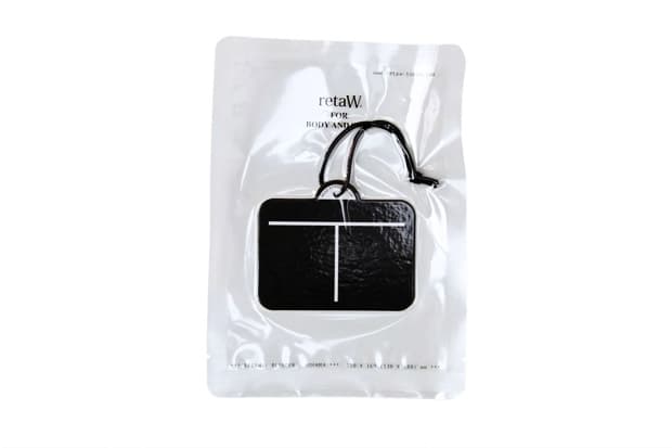 Head Porter と retaW による “Fragrance Luggage Tag”