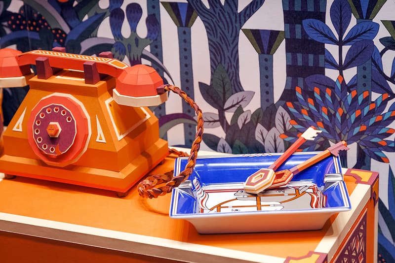 デザインスタジオ「Zim & Zou」が飾る Hermes のウィンドウ “キツネの隠れ家”